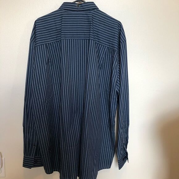NWT Van Heusen Dress Shirt - Picture 5 of 6